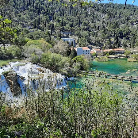 Apartman Katarina 4 By Interhome Brodarica